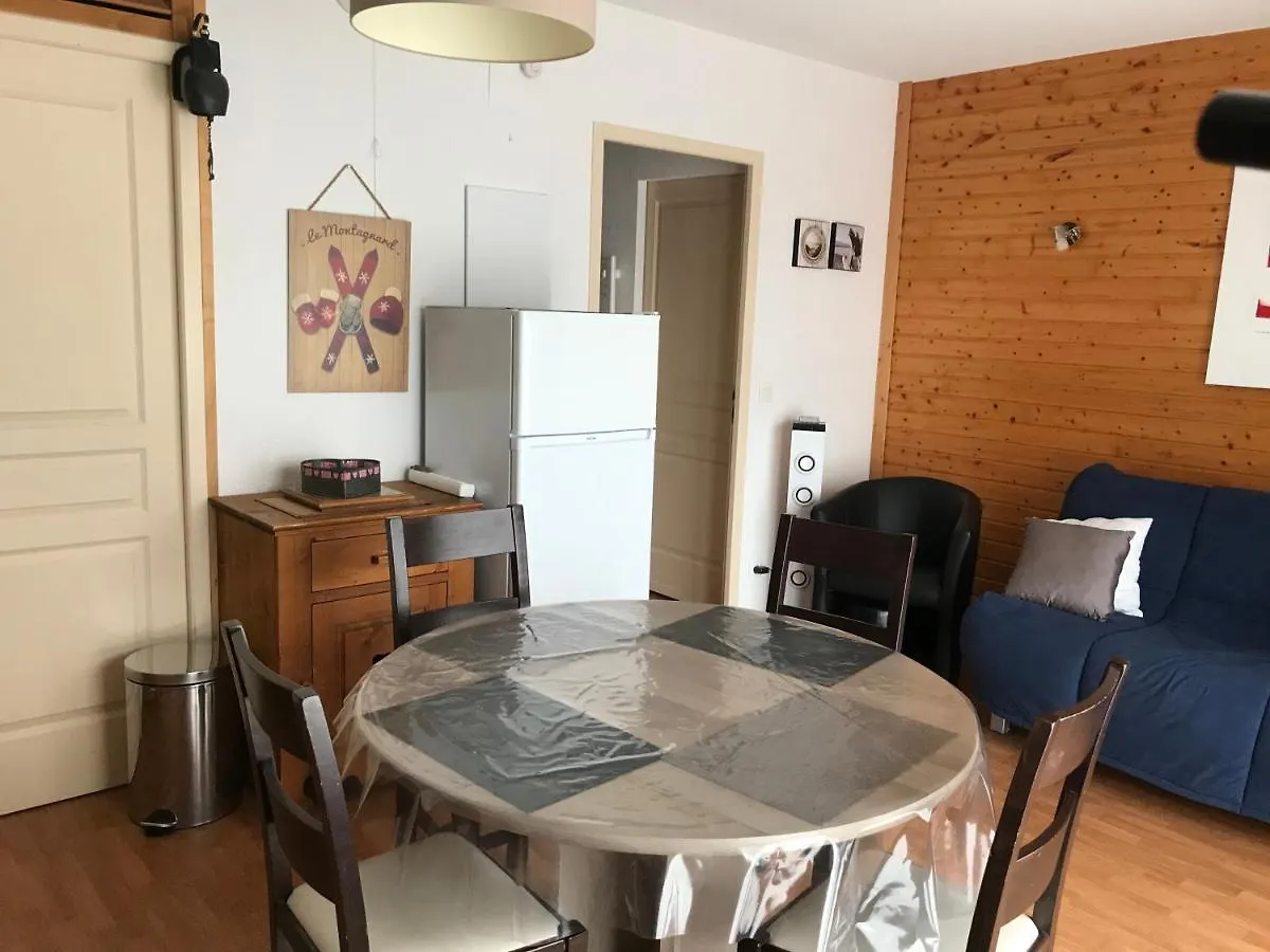 Bel Appartement En Residence Avec Piscine Orelle Francja