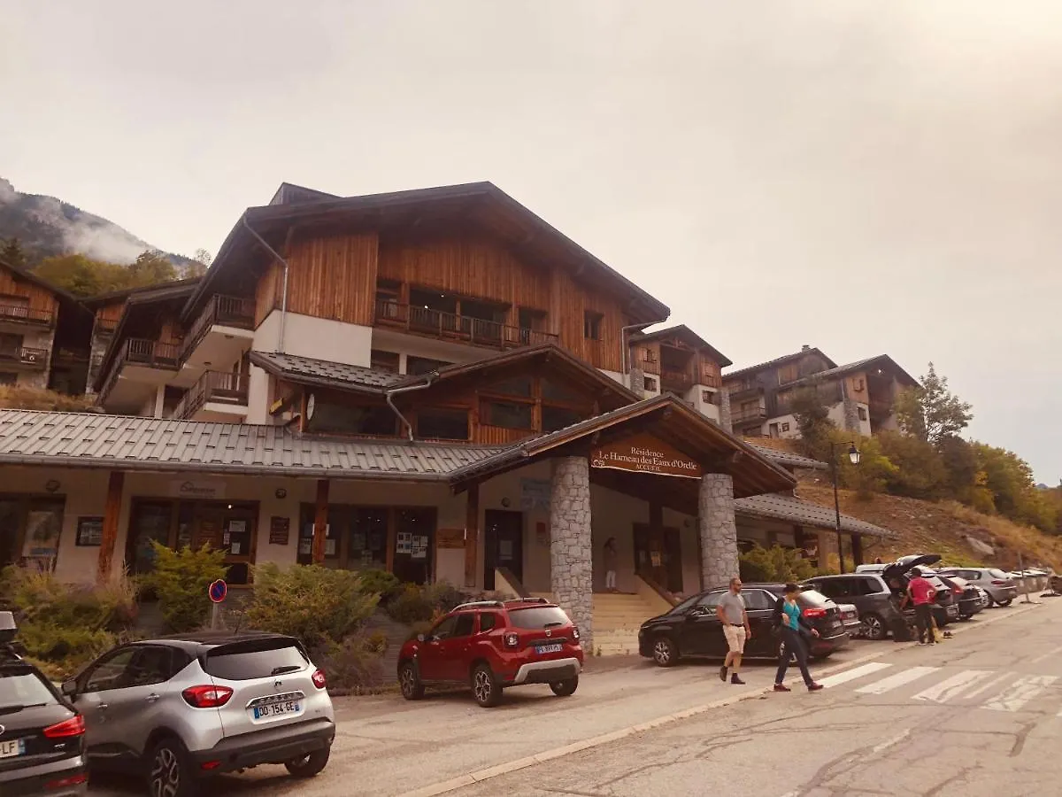 Bel Appartement En Residence Avec Piscine Orelle Frankrijk